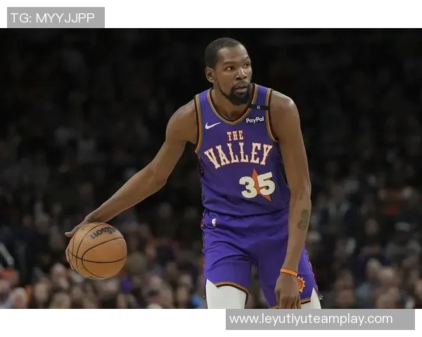 火箭队出征四连客战太阳勇士爵士两场登机照中未见杜兰特身影