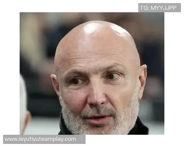 勒伯夫称罗塞尼尔具备激发球员潜力和调动积极性的独特能力 勒伯夫称罗塞尼尔具备激发球员潜力和调动积极性的独特能力